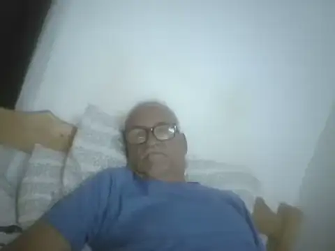 Snapshot of Patyman chatting on 03-19-26, 11:27 Patyman online show from 03-19-26, 11:27