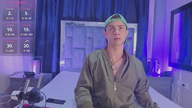 LeoMonnroe online show from 04-07-26, 07:26