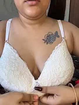 Snapshot of HotNeha08 chatting on 02-06-26, 02:51 HotNeha08 online show from 02-06-26, 02:51