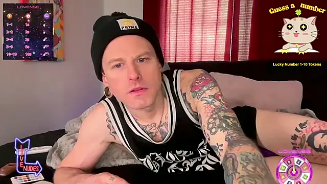 Snapshot of MickeyMoans444 chatting on 03-07-26, 02:33 MickeyMoans444 online show from 03-07-26, 02:33