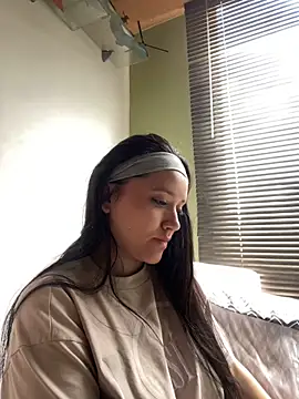 Veronica Wins  online show from 02-15-26, 07:24