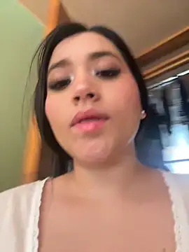 Veronica Wins  online show from 04-01-26, 05:54