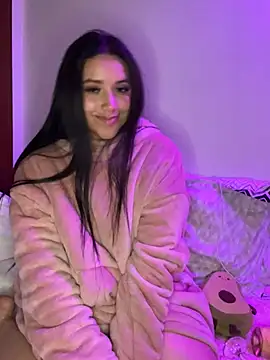 Snapshot of Veronica_Wins_ chatting on 04-28-26, 02:27 Veronica Wins online show from 04-28-26, 02:27