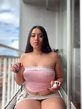 Veronica Wins  online show from 06-18-26, 01:49