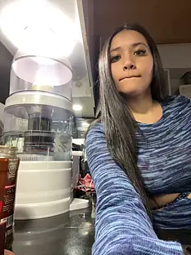 Veronica Wins  online show from 04-04-26, 07:09