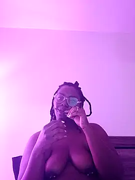 Snapshot of Kokohayes chatting on 02-25-26, 08:52 Kokohayes online show from 02-25-26, 08:52