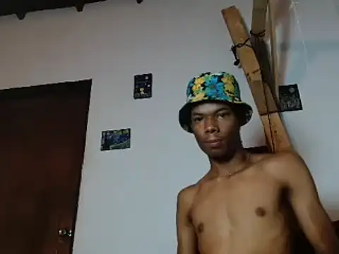 Snapshot of FallenEmigree chatting on 01-10-26, 05:14 FallenEmigree online show from 01-10-26, 05:14