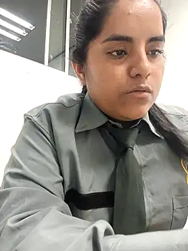 Snapshot of Isabel_3 chatting on 02-11-26, 03:17 Isabel 3 online show from 02-11-26, 03:17