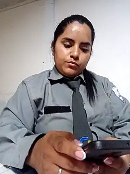 Snapshot of Isabel_3 chatting on 02-19-26, 01:13 Isabel 3 online show from 02-19-26, 01:13