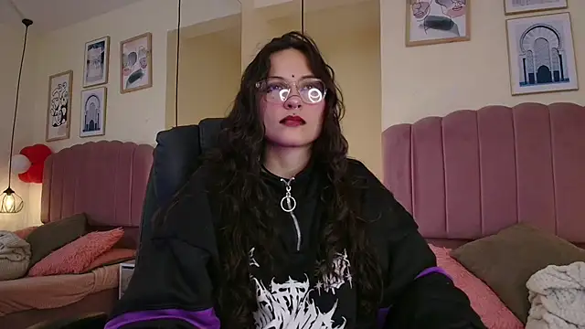 Hanabie  online show from 03-01-26, 03:17