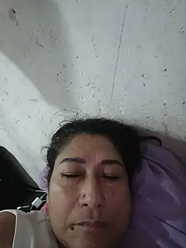 Snapshot of PatriciaGrajales chatting on 06-08-26, 05:57 PatriciaGrajales online show from 06-08-26, 05:57