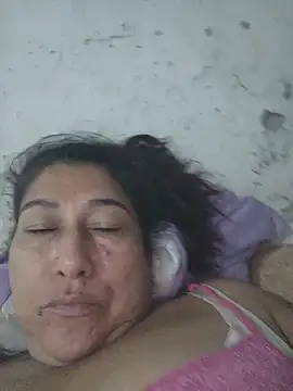 Snapshot of PatriciaGrajales chatting on 06-06-26, 03:56 PatriciaGrajales online show from 06-06-26, 03:56