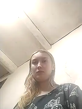 Olivia Kis online show from 01-13-26, 02:21