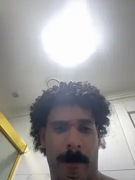 Gustavo17model online show from 02-06-26, 12:23