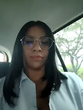 Snapshot of AntonelaVasquez chatting on 01-10-26, 11:00 AntonelaVasquez online show from 01-10-26, 11:00