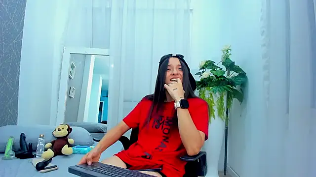 ViictoriiaSaenz online show from 02-14-26, 04:23