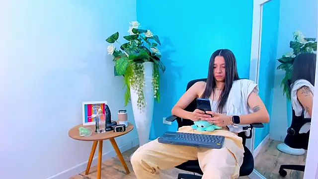 ViictoriiaSaenz online show from 03-05-26, 04:09