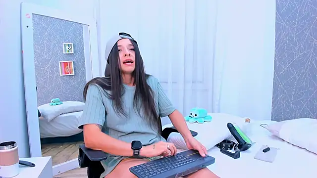 ViictoriiaSaenz online show from 03-25-26, 05:07