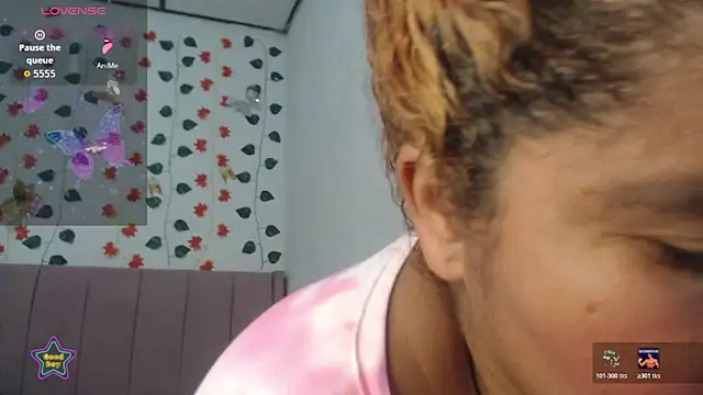 Snapshot of Karla_Rodriguez0 chatting on 03-01-26, 01:44 Karla Rodriguez0 online show from 03-01-26, 01:44