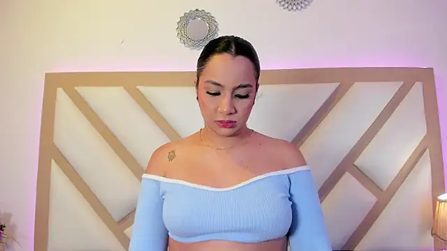 Alexxa Carter online show from 06-25-26, 07:52