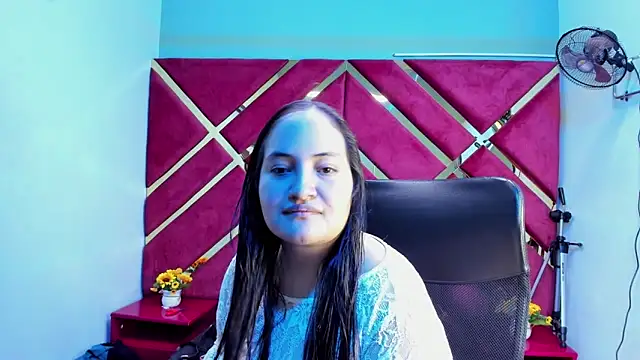 Snapshot of MiaRouss69 chatting on 02-14-26, 03:51 MiaRouss69 online show from 02-14-26, 03:51