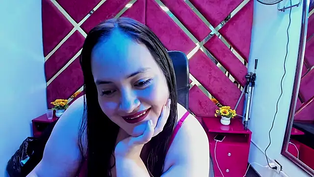 Snapshot of MiaRouss69 chatting on 02-12-26, 02:55 MiaRouss69 online show from 02-12-26, 02:55