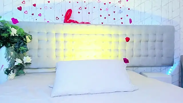 Snapshot of AlexiiaBrown chatting on 02-19-26, 09:23 AlexiiaBrown online show from 02-19-26, 09:23