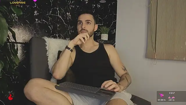 Snapshot of Apolo_lux1 chatting on 01-14-26, 02:48 Apolo lux1 online show from 01-14-26, 02:48