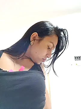 LunaRouuse  online show from 02-06-26, 01:18