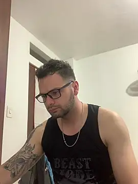 Snapshot of Baphomet212341 chatting on 05-03-26, 02:53 Baphomet212341 online show from 05-03-26, 02:53