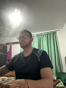 Snapshot of Baphomet212341 chatting on 02-17-26, 03:42 Baphomet212341 online show from 02-17-26, 03:42