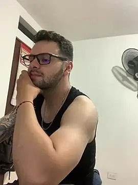 Snapshot of Baphomet212341 chatting on 05-09-26, 03:10 Baphomet212341 online show from 05-09-26, 03:10