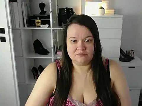 HollyDanceSoul online show from 04-14-26, 06:18