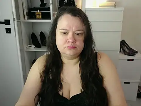 HollyDanceSoul online show from 03-29-26, 06:37