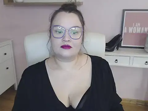 HollyDanceSoul online show from 01-14-26, 06:17