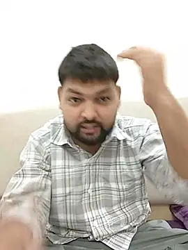 Snapshot of Pulkeet1433 chatting on 05-30-26, 02:55 Pulkeet1433 online show from 05-30-26, 02:55