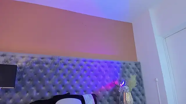 NatQueen online show from 01-12-26, 11:20