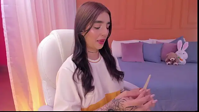 Abriil cutee online show from 07-07-26, 01:47