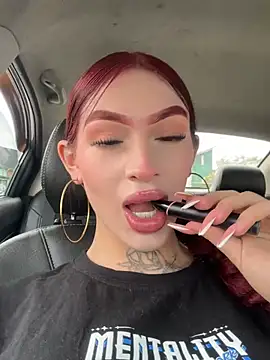 lizz lunna online show from 07-04-26, 05:17