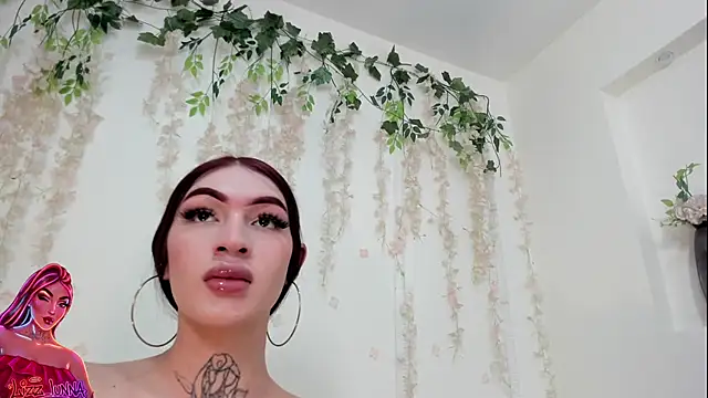 lizz lunna online show from 07-17-26, 07:11