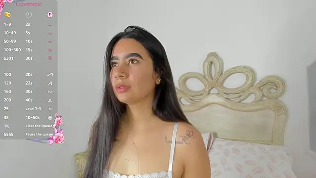 paulina lux online show from 03-18-26, 07:59