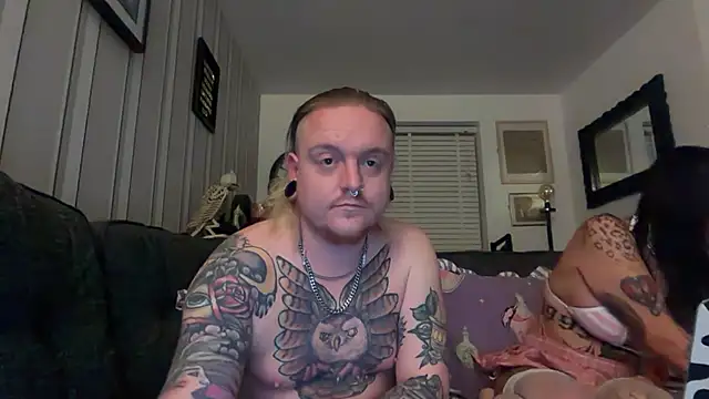 DaddyAndBabyGirl94 online show from 01-11-26, 09:55