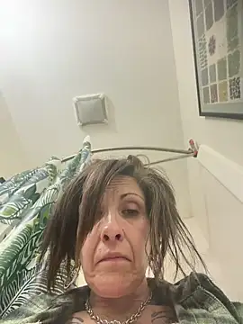 Snapshot of Karmab69 chatting on 04-01-26, 05:53 Karmab69 online show from 04-01-26, 05:53