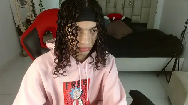 Snapshot of Axel_fox77 chatting on 05-05-26, 12:35 Axel fox77 online show from 05-05-26, 12:35
