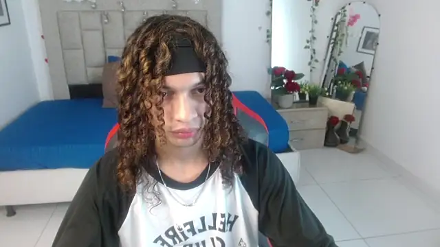 Axel fox77 online show from 06-20-26, 12:48