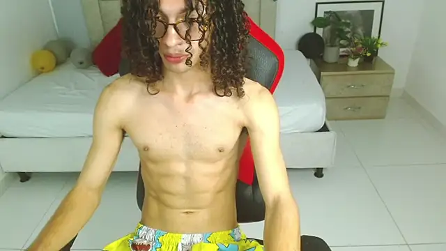 Axel fox77 online show from 01-12-26, 11:53