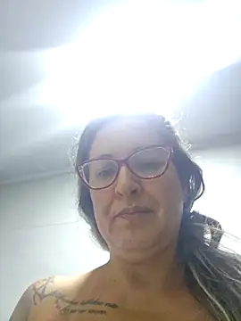 bellafortune69 online show from 04-18-26, 01:13