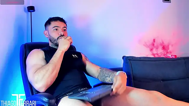 thiago ferrari  online show from 04-12-26, 09:18