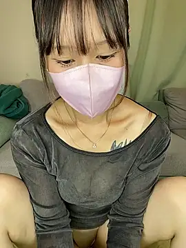 Snapshot of _sakusaku_panda chatting on 06-03-26, 01:17 sakusaku panda online show from 06-03-26, 01:17