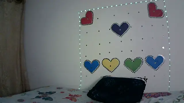 Mia Suarez7 online show from 04-08-26, 01:23